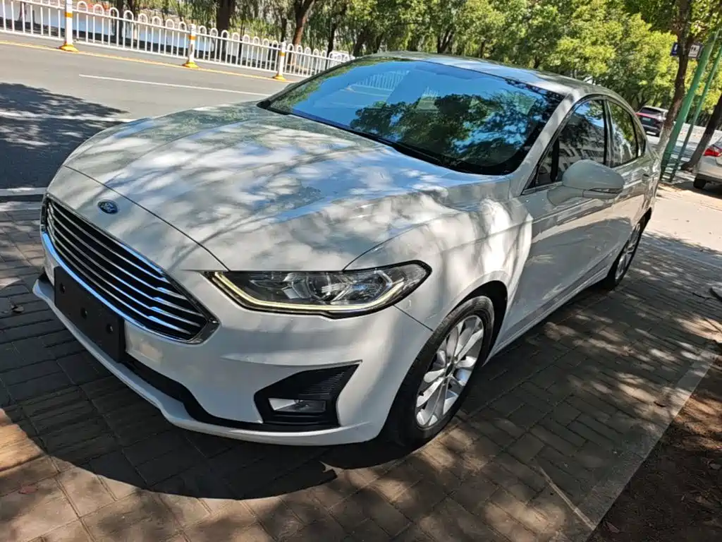Ford Mondeo — фото 2