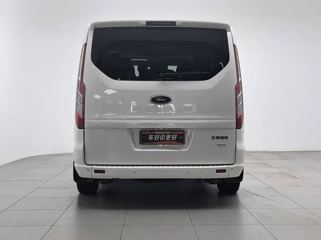 Ford Tourneo — фото 4
