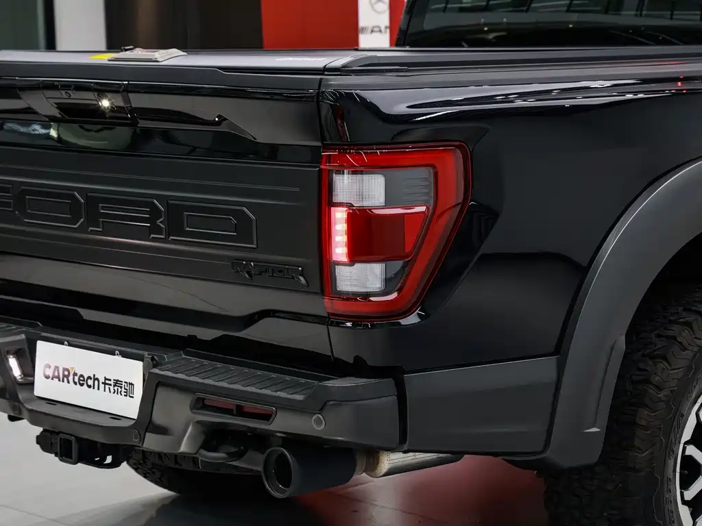 Ford F-150 Raptor — фото 9