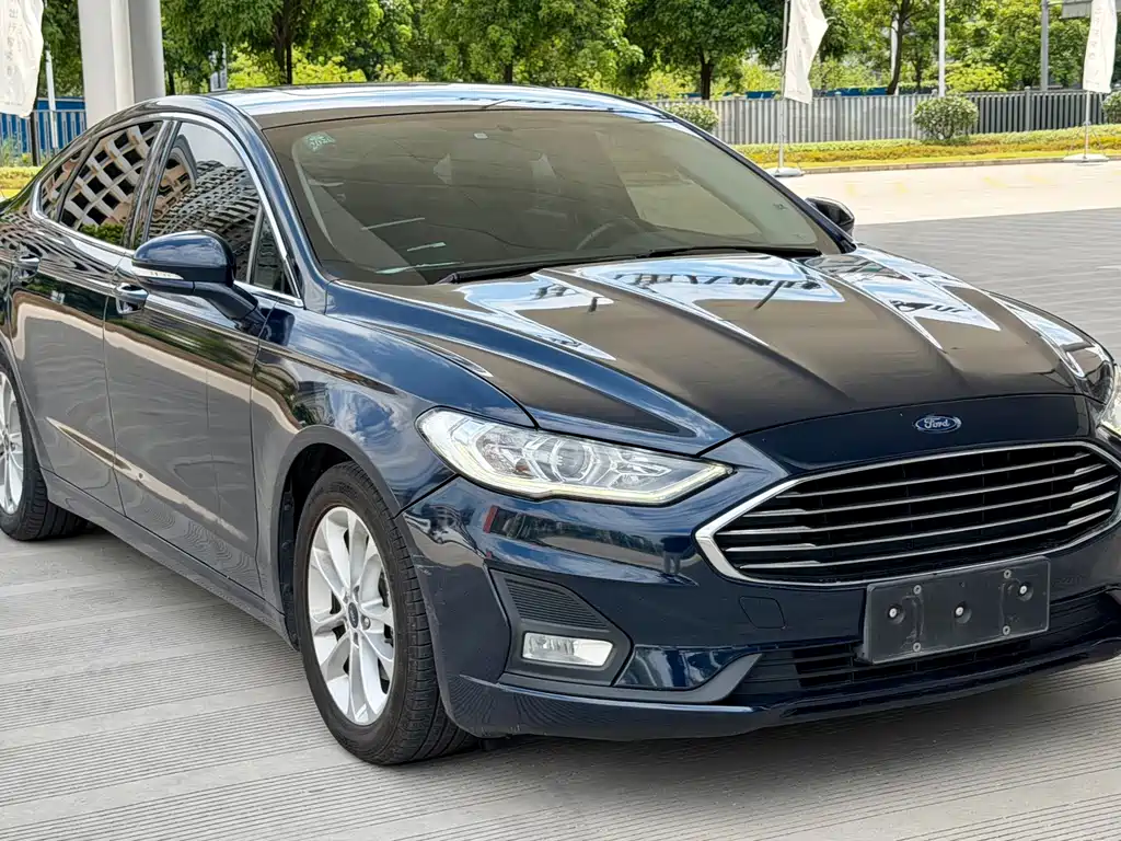 Ford Mondeo — фото 3