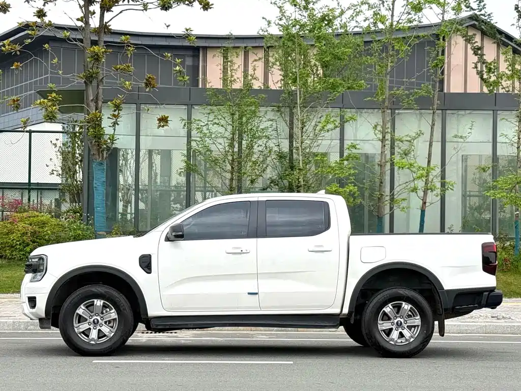 Ford Ranger — фото 10
