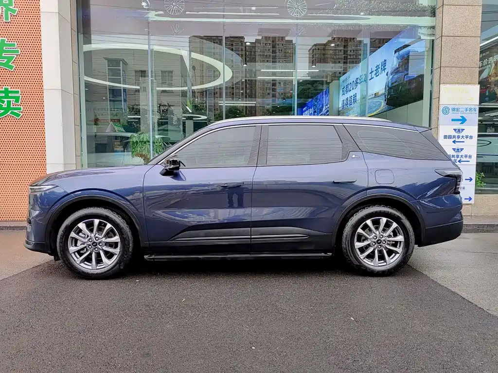 Ford Edge — фото 3