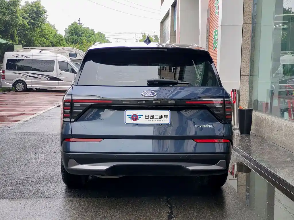 Ford Edge — фото 5