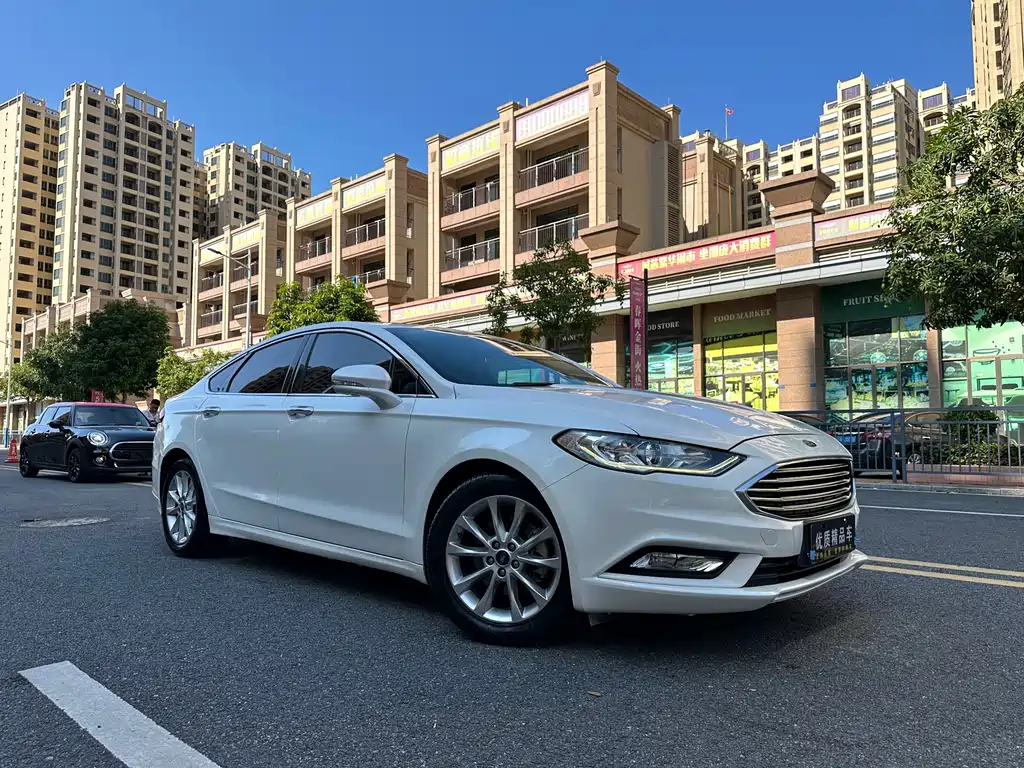Ford Mondeo — фото 3