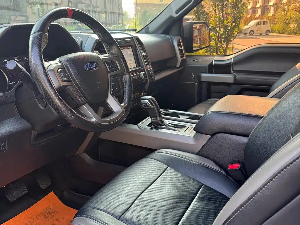 Ford F-150 Raptor — фото 10