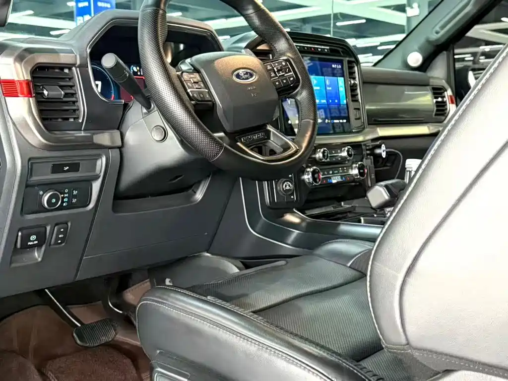 Ford F-150 Raptor — фото 8