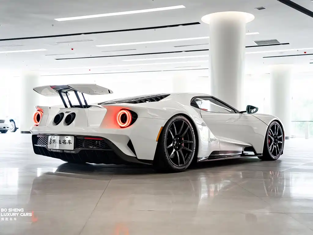 Ford GT — фото 9