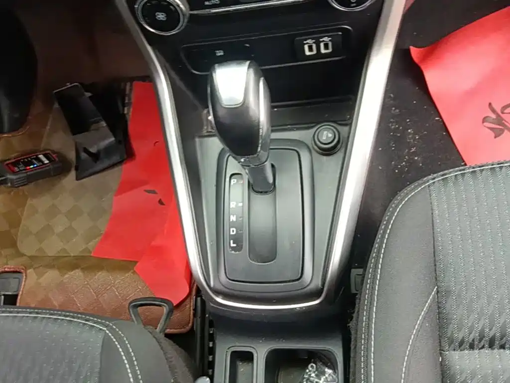 Ford Ecosport — фото 14