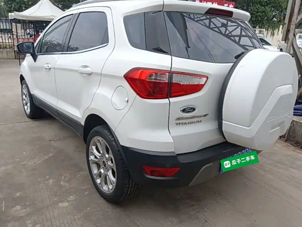 Ford Ecosport — фото 5