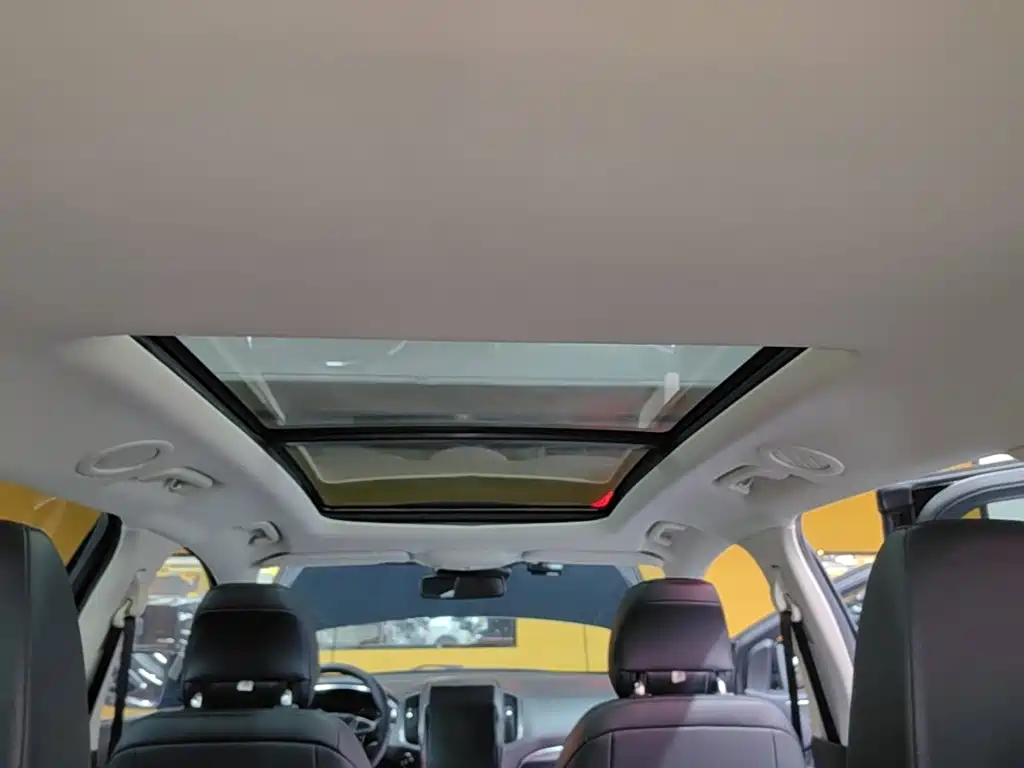 Ford Edge — фото 18