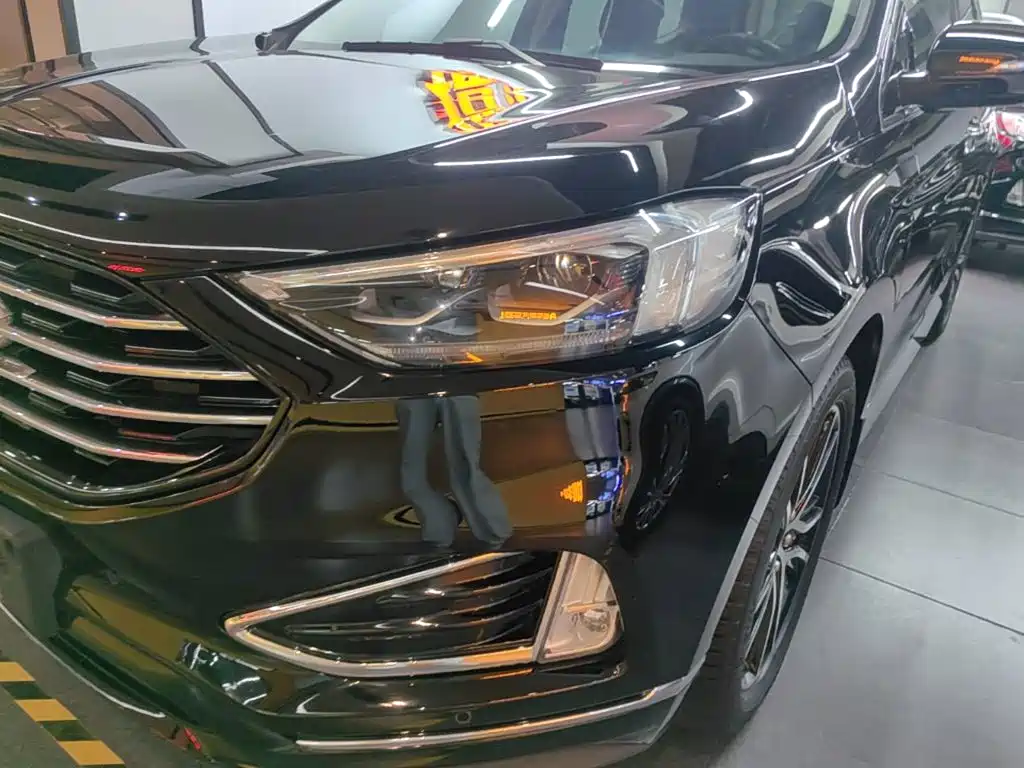 Ford Edge — фото 24