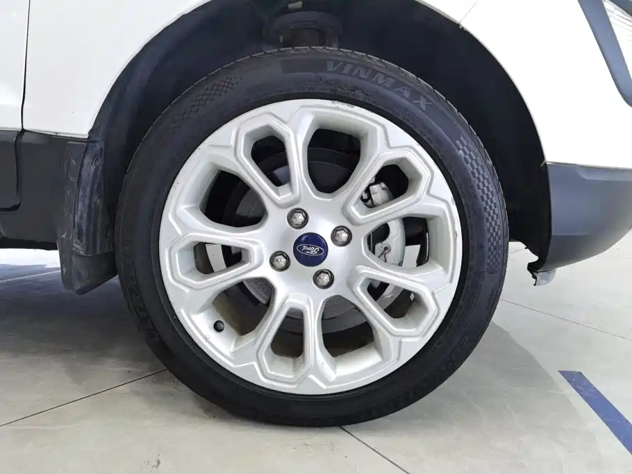 Ford Ecosport — фото 6