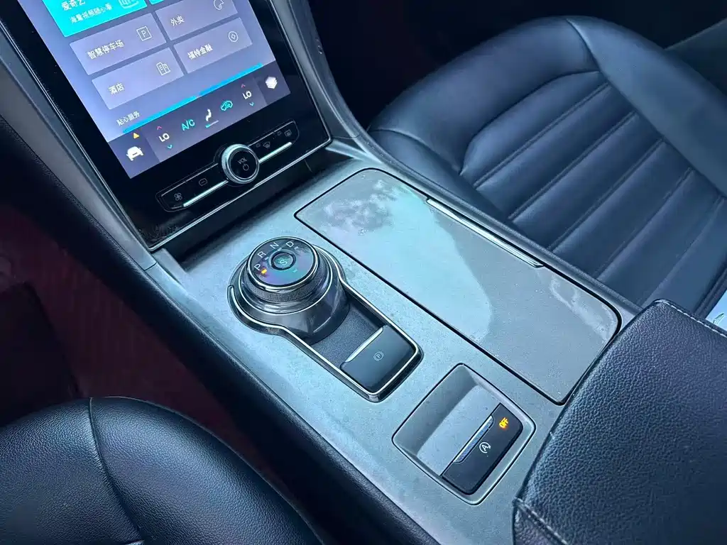 Ford Mondeo — фото 8