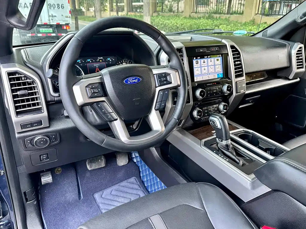 Ford F-150 Raptor — фото 11