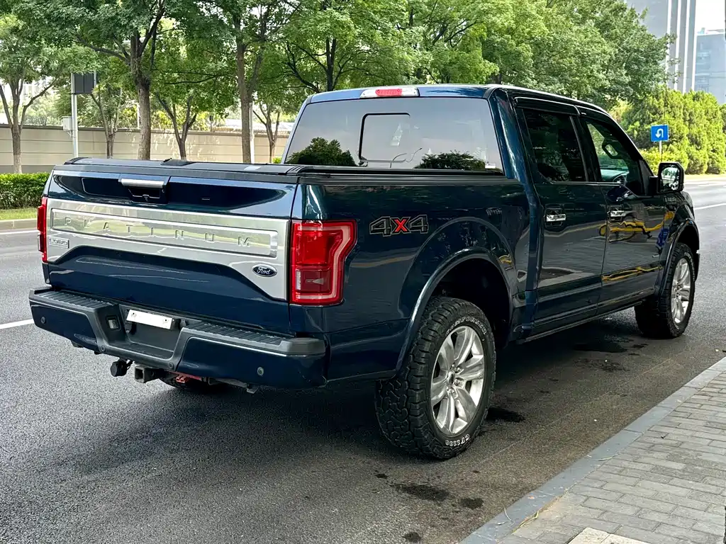 Ford F-150 Raptor — фото 5