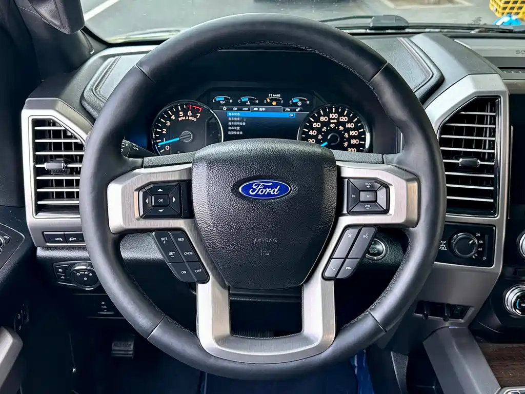 Ford F-150 Raptor — фото 9