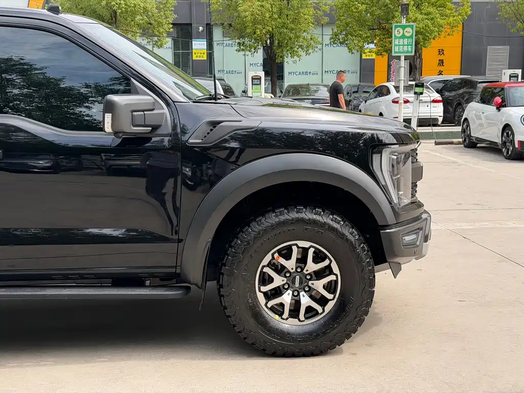 Ford F-150 Raptor — фото 10