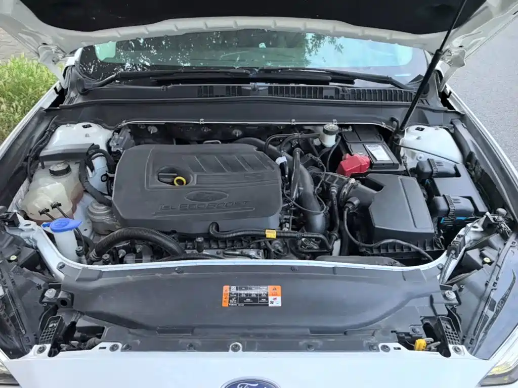 Ford Mondeo — фото 20