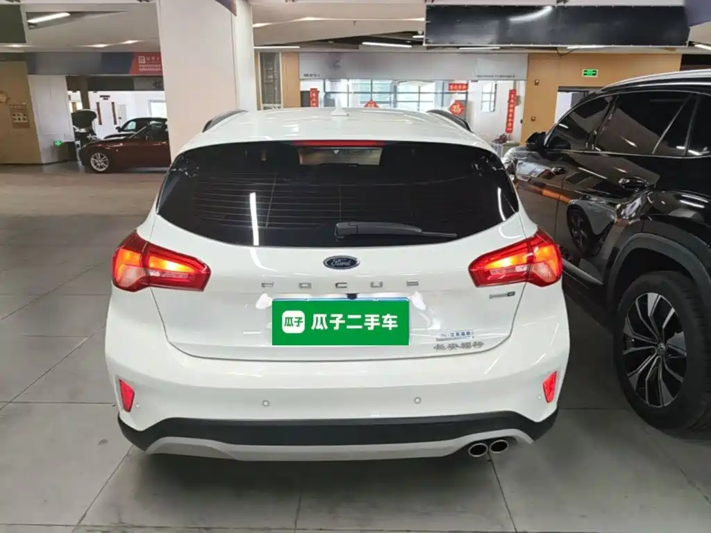 Ford Focus Active — фото 6