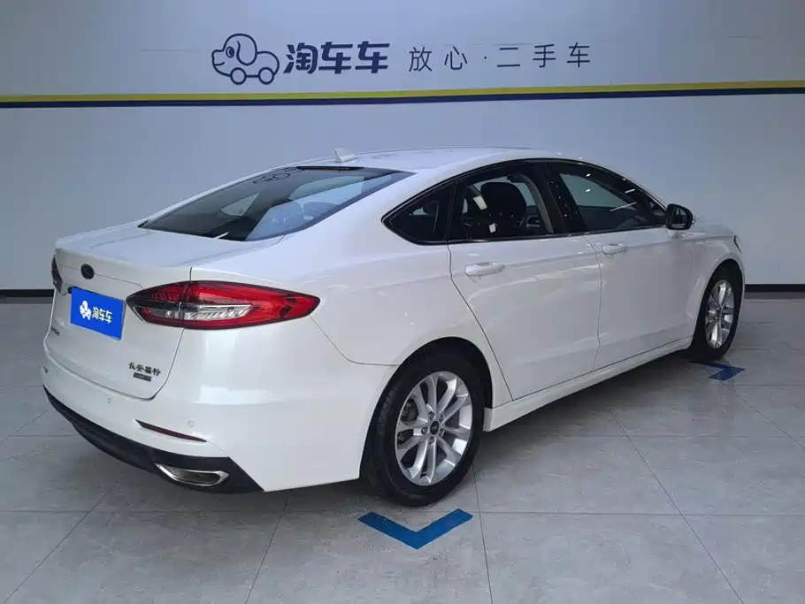 Ford Mondeo — фото 3