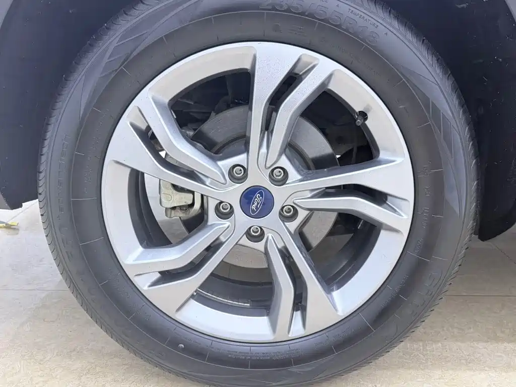 Ford Equator Sport — фото 25