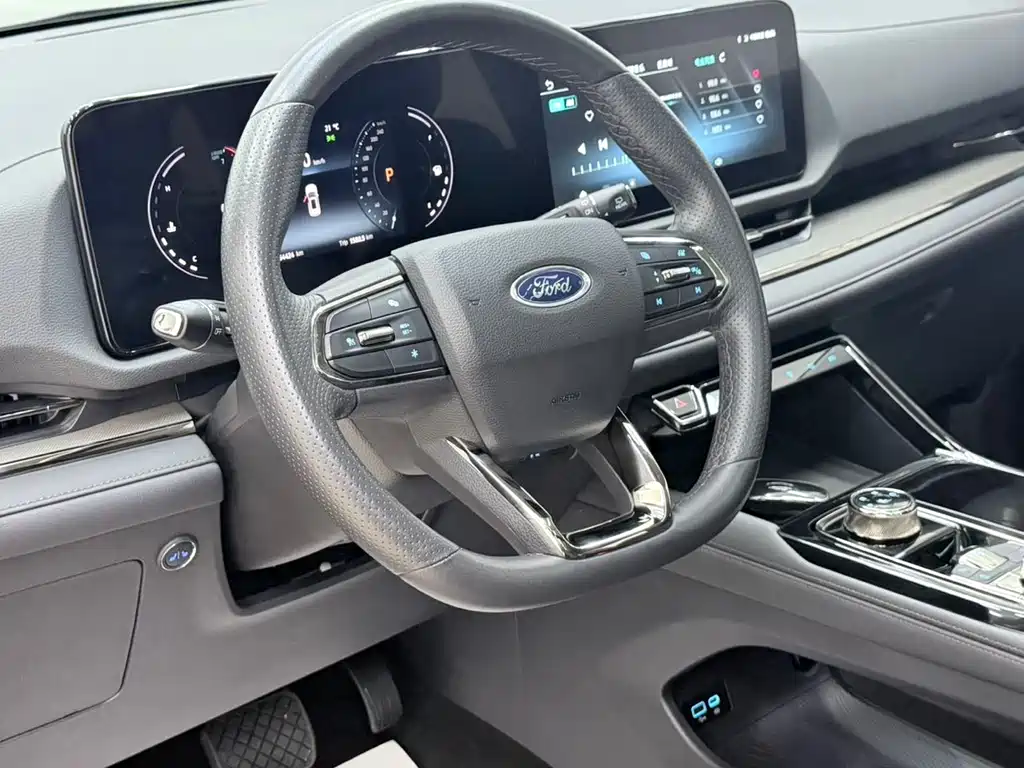 Ford Equator Sport — фото 7