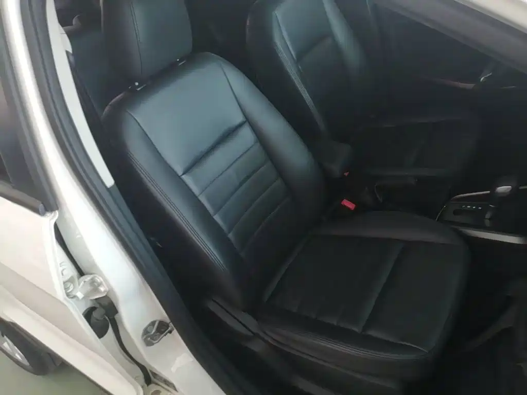 Ford Ecosport — фото 25