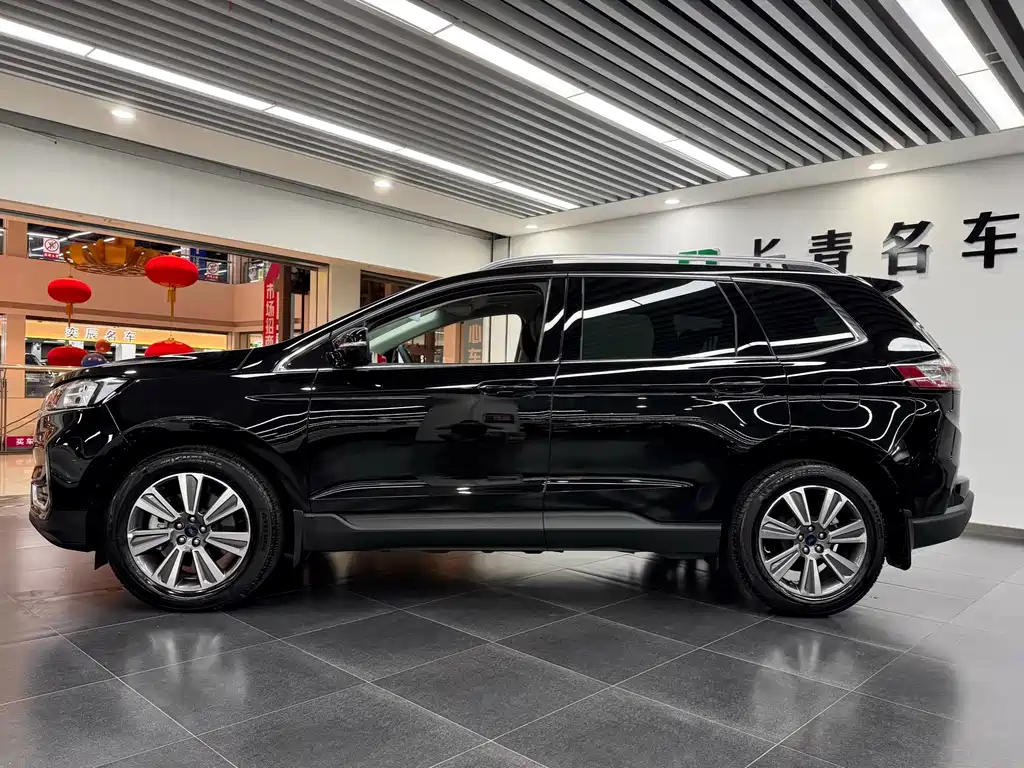 Ford Edge — фото 3