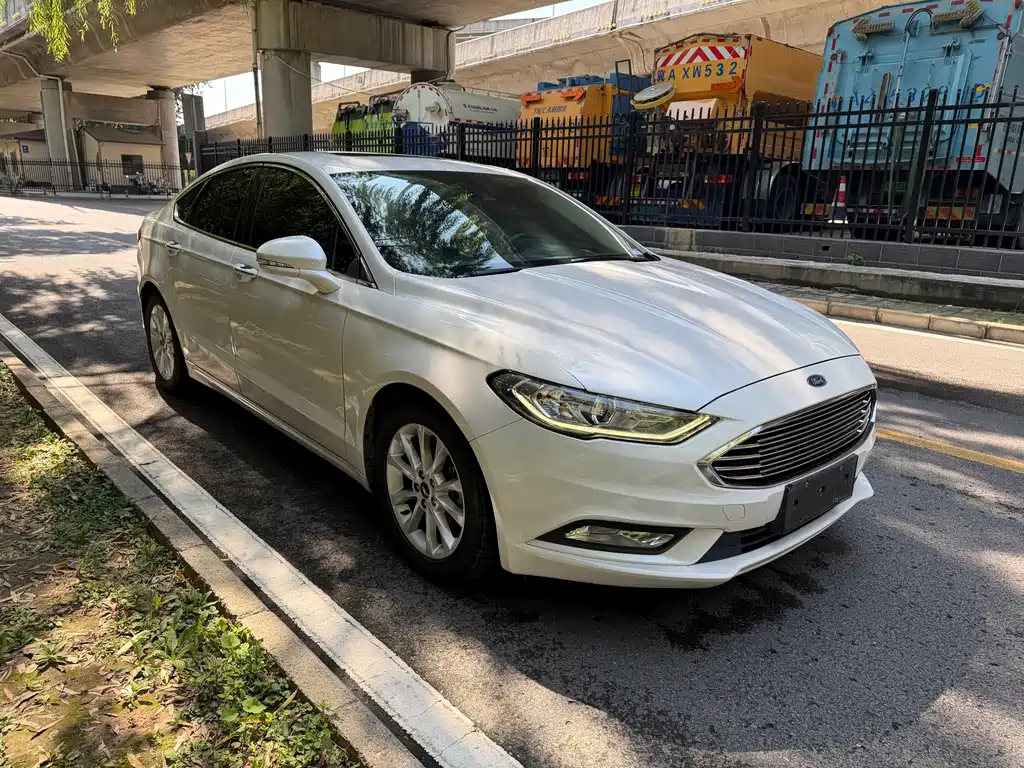 Ford Mondeo — фото 2