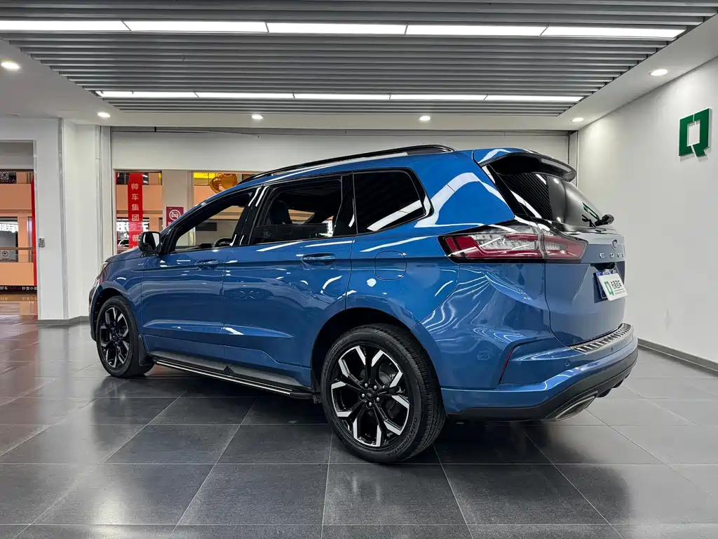 Ford Edge — фото 4