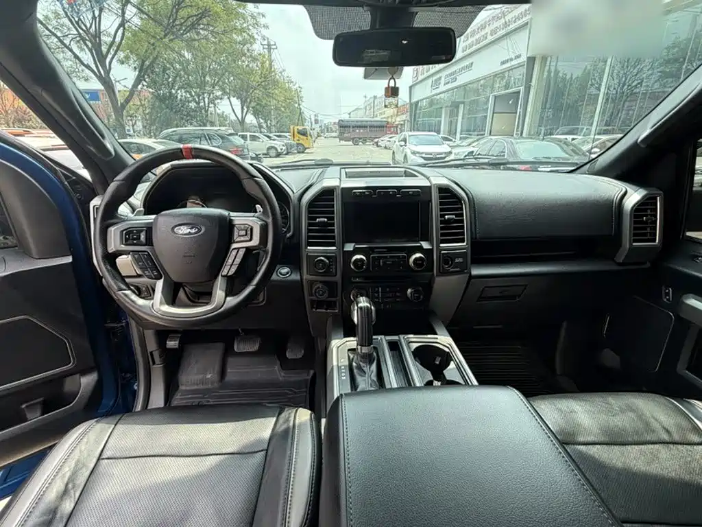 Ford F-150 Raptor — фото 10