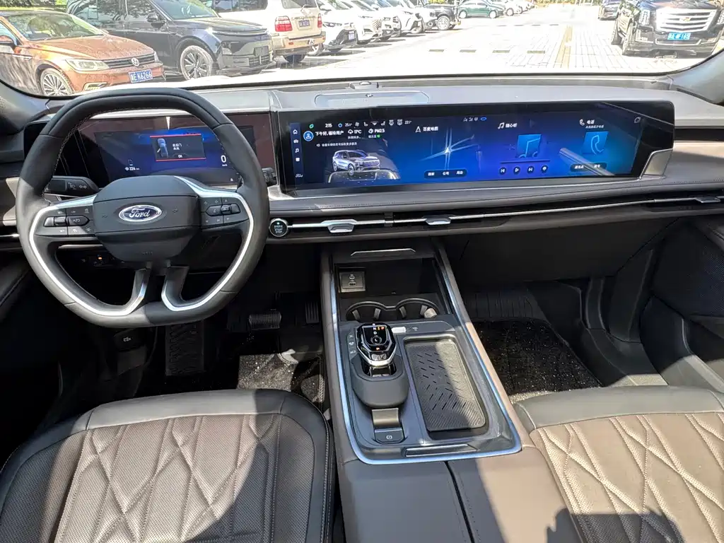 Ford Edge — фото 14