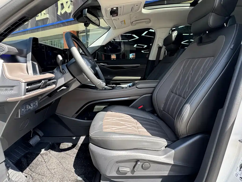 Ford Edge — фото 10