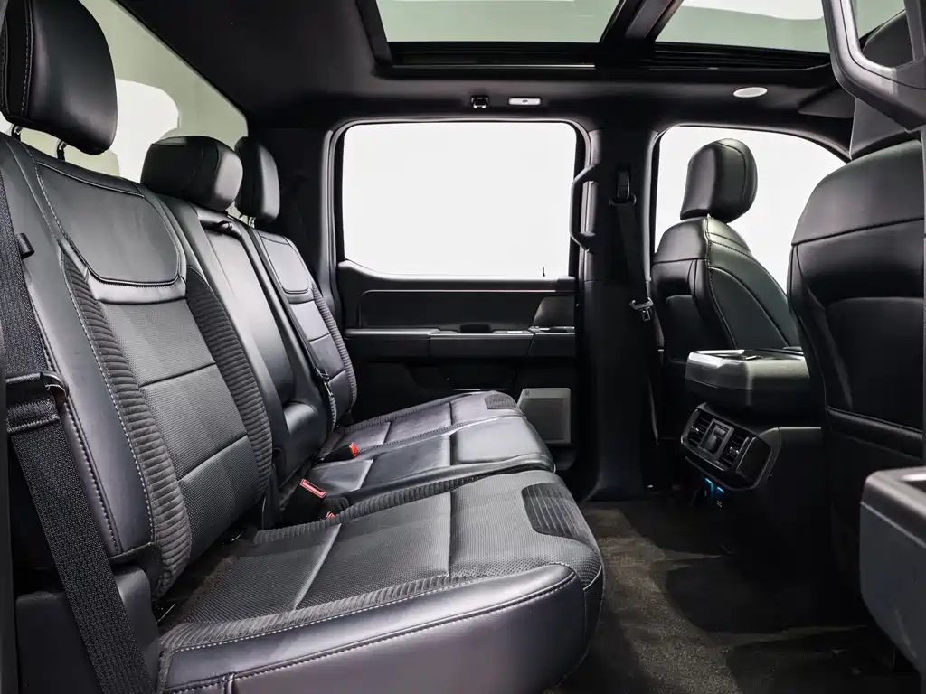 Ford F-150 Raptor — фото 11