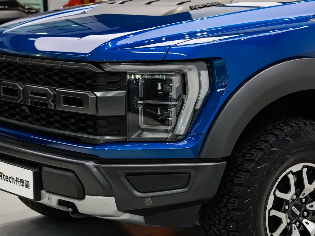 Ford F-150 Raptor — фото 8
