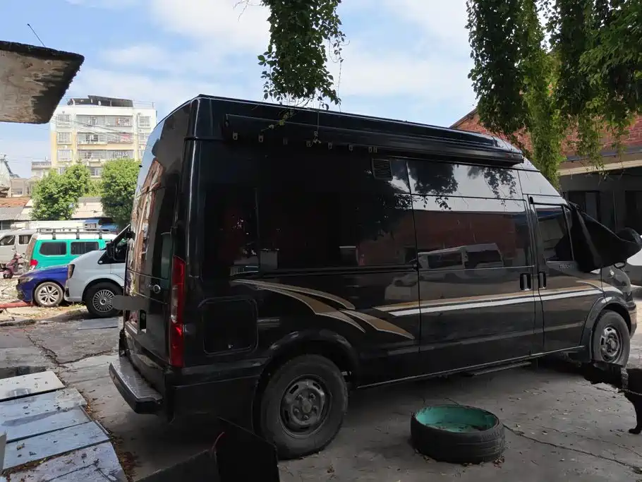 Ford Transit Custom — фото 3
