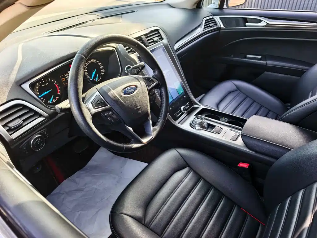 Ford Mondeo — фото 10