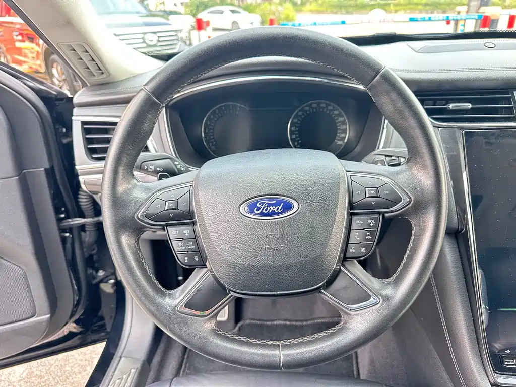 Ford Taurus — фото 14
