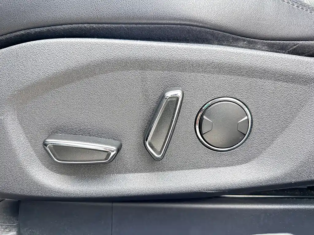 Ford Taurus — фото 17