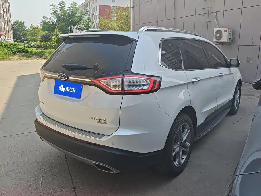 Ford Edge — фото 3