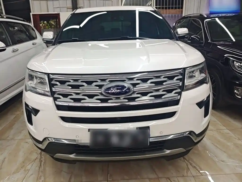 Ford Explorer (Import) — фото 3