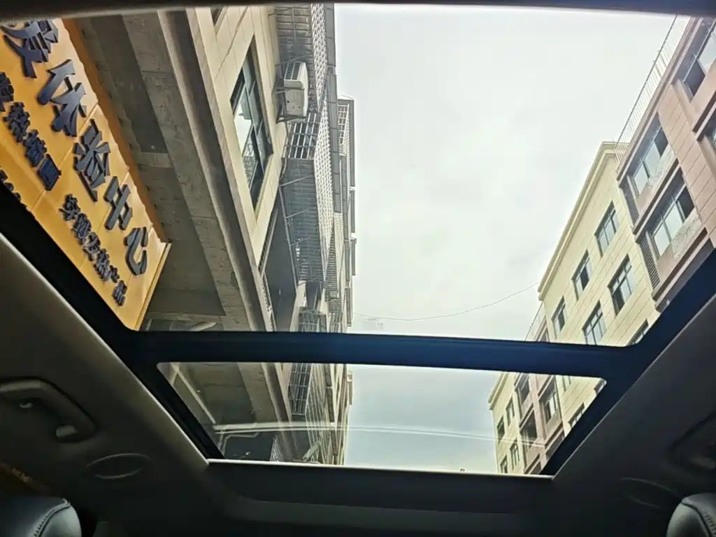 Ford Edge — фото 14