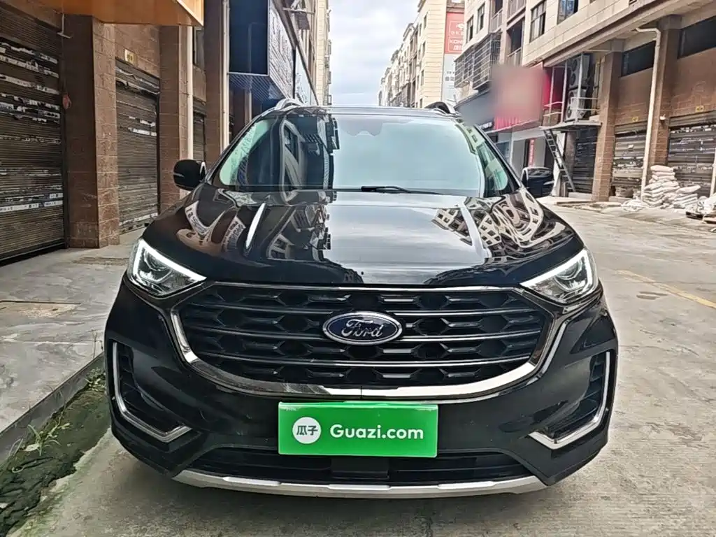 Ford Edge — фото 3