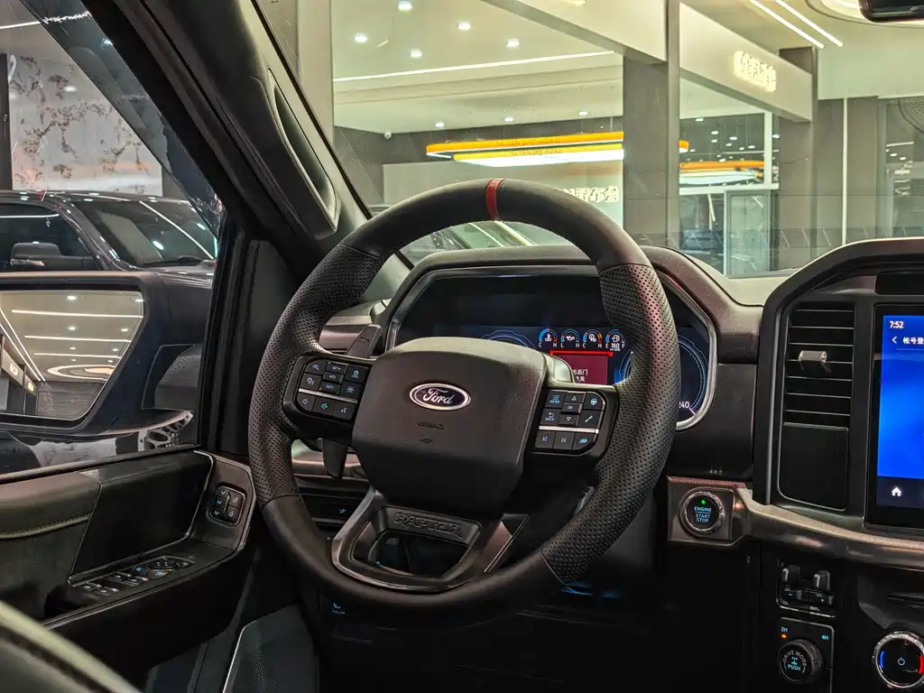Ford F-150 Raptor — фото 8
