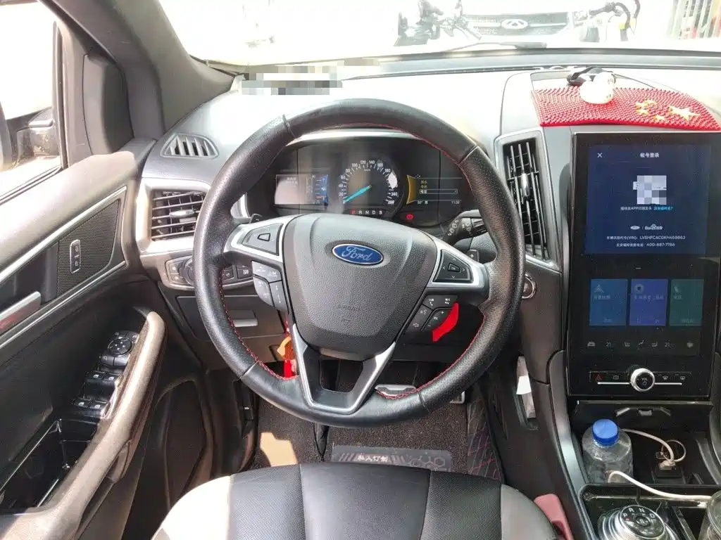 Ford Edge — фото 3
