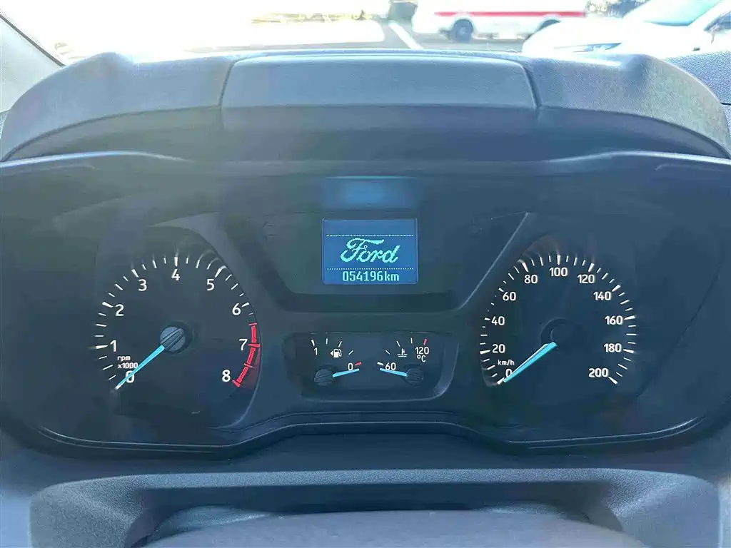 Ford Tourneo — фото 4