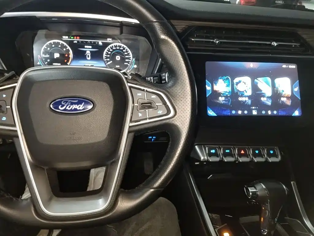 Ford Territory — фото 10