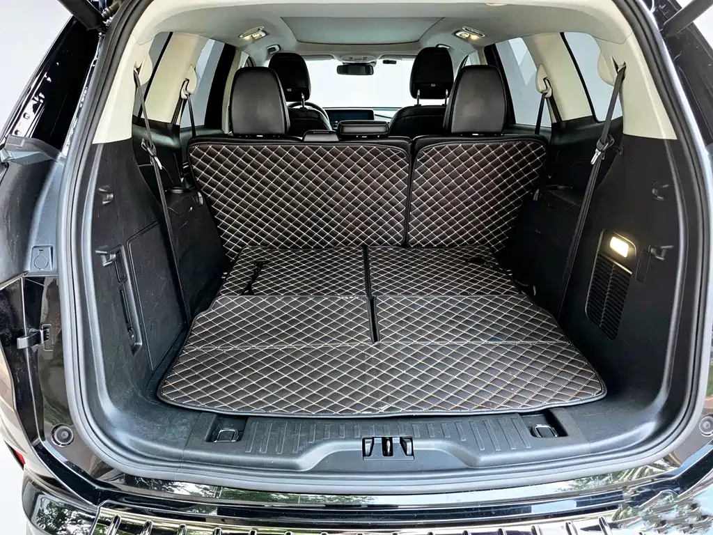 Ford Edge — фото 13