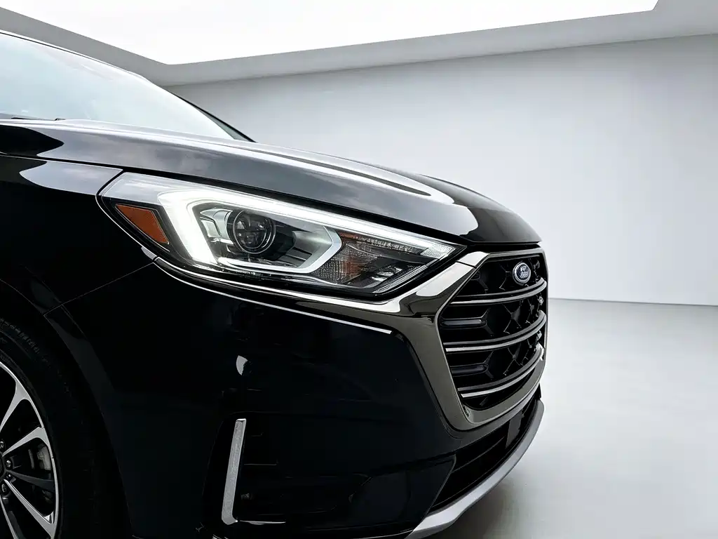 Ford Edge — фото 20