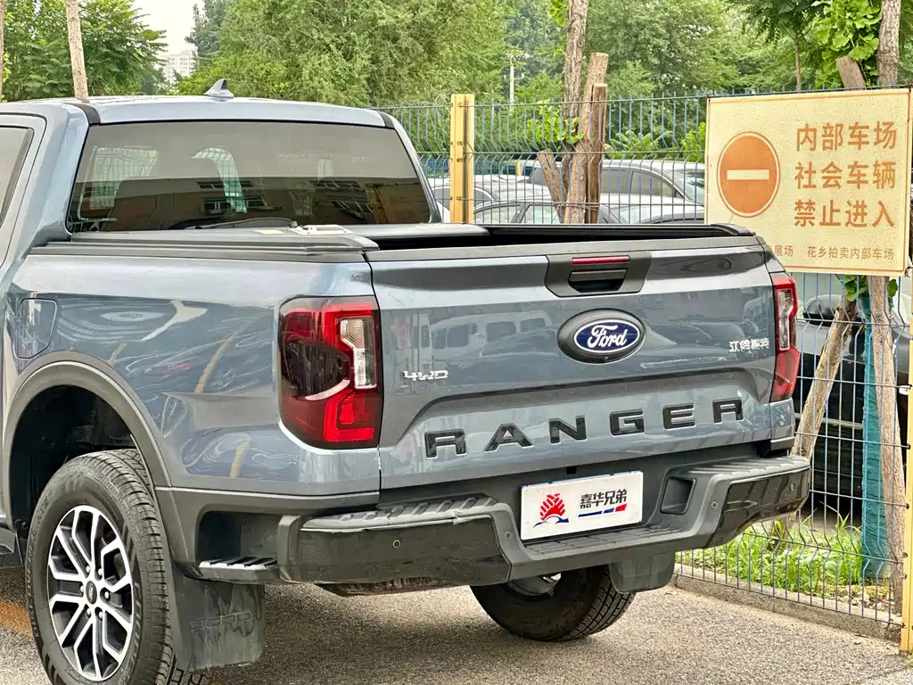 Ford Ranger — фото 13